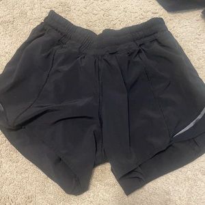 Lululemon hotty hot short 4 inch